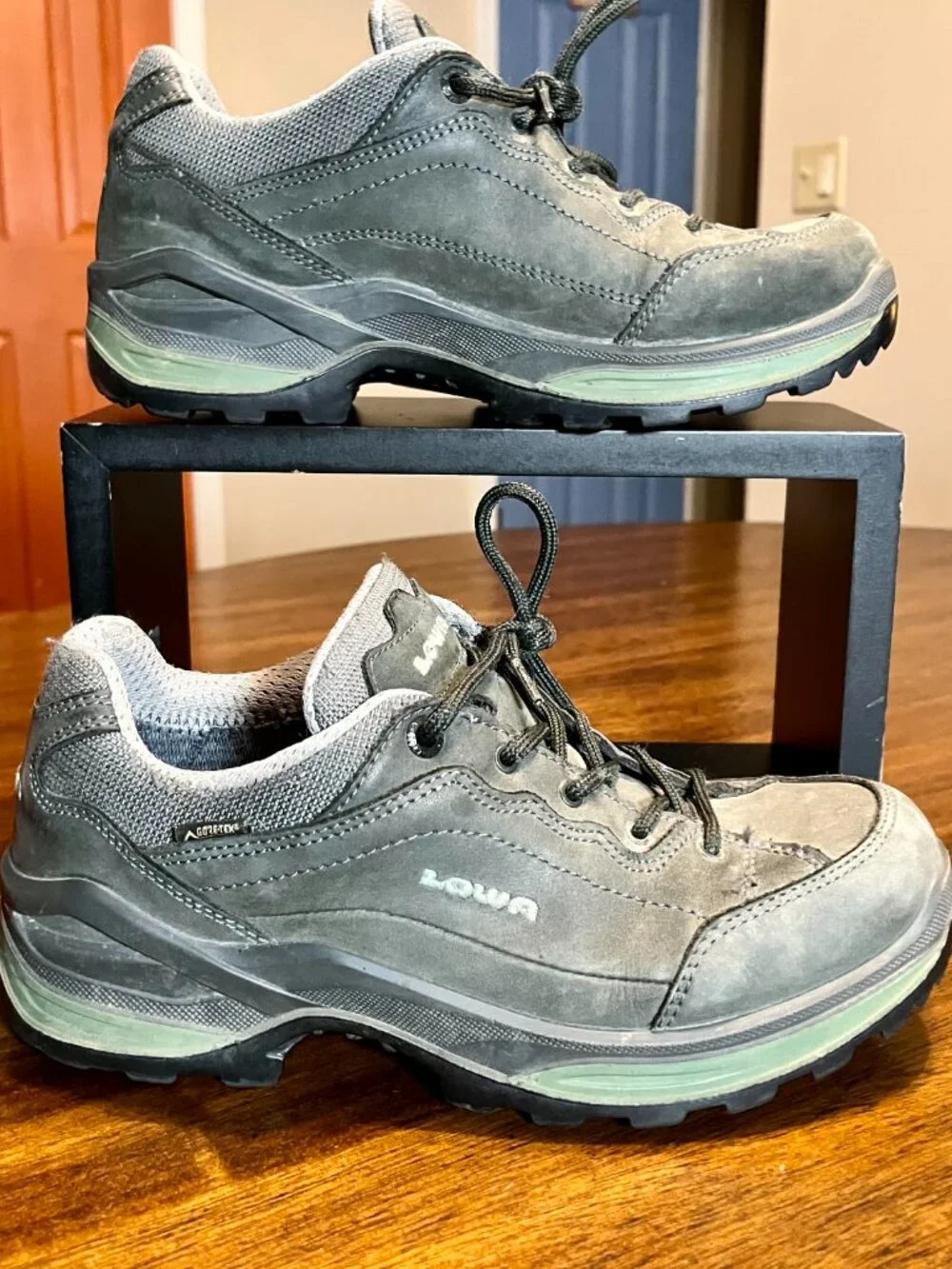 Dark Green Women's Lowa Renegade Hiking Trekking Shoes Boots Size 8